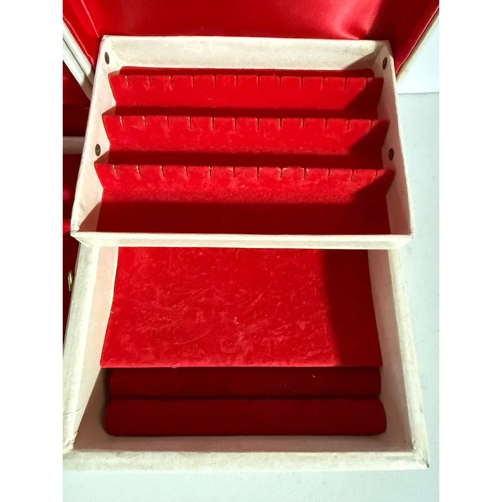 Vintage Lady Buxton Jewelry Box Cream Satin Red Lining Dual/ Hidden Compartment